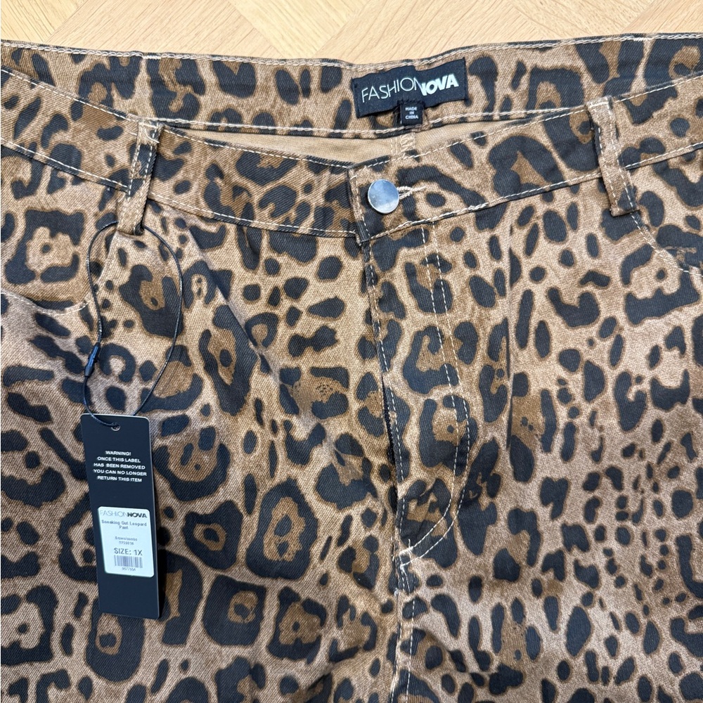 Leopard Print Pants - Picture 3 of 4
